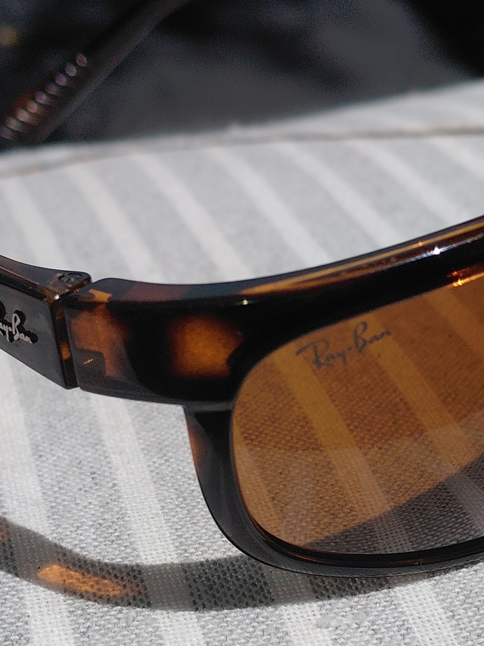 Nwot RAY BAN predator 2 crb 2027 unisex sunglasses, $185 + case